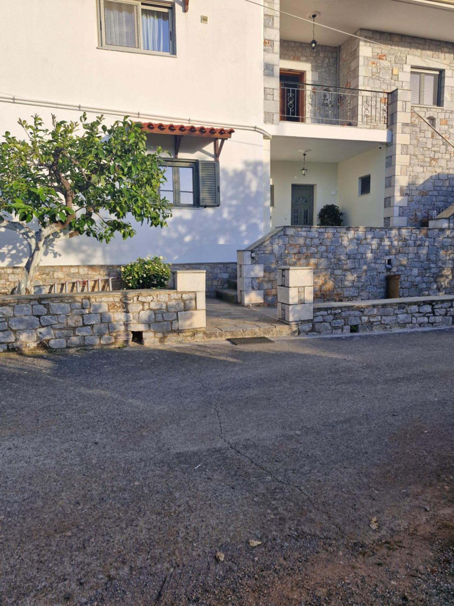 Anna Maria אגיוס ניקולאוס